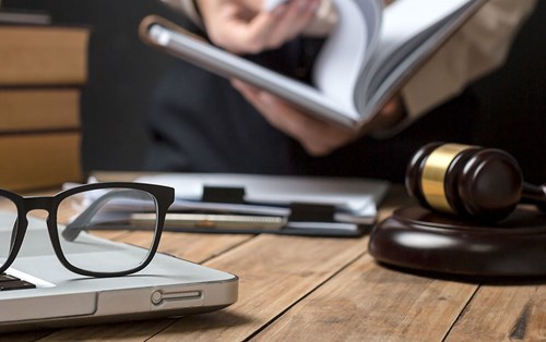 Rèn luyện 22 kỹ năng cho sinh viên Luật